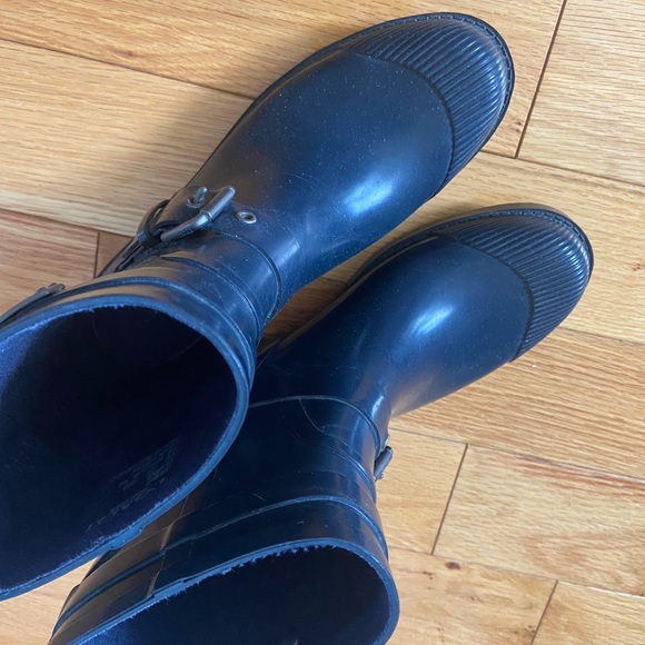 Coach navy with belt rain boots - Picture 3 of 7